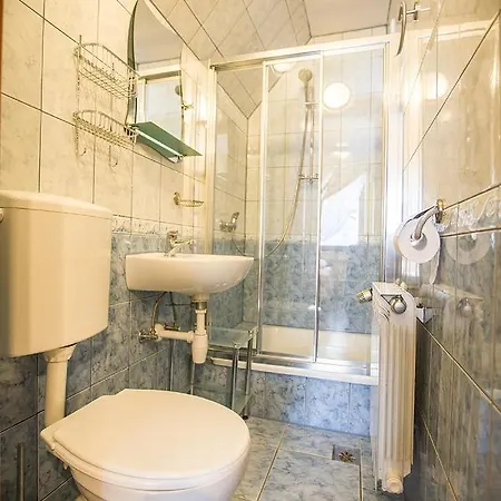 ホームステイ U Pipisia